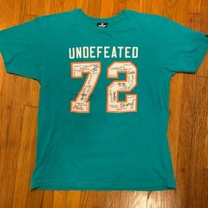 Undefeated 72 Miami Dolphins tee Size Large